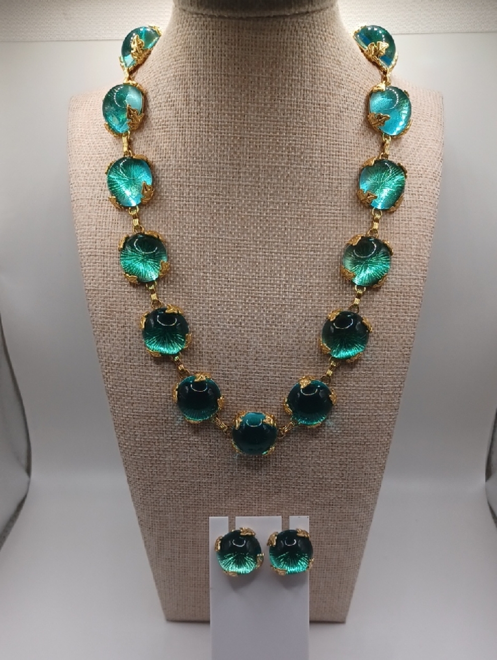 1950s Teal/Green Czech Glass Necklace and Earring Set - Picture 8 of 11